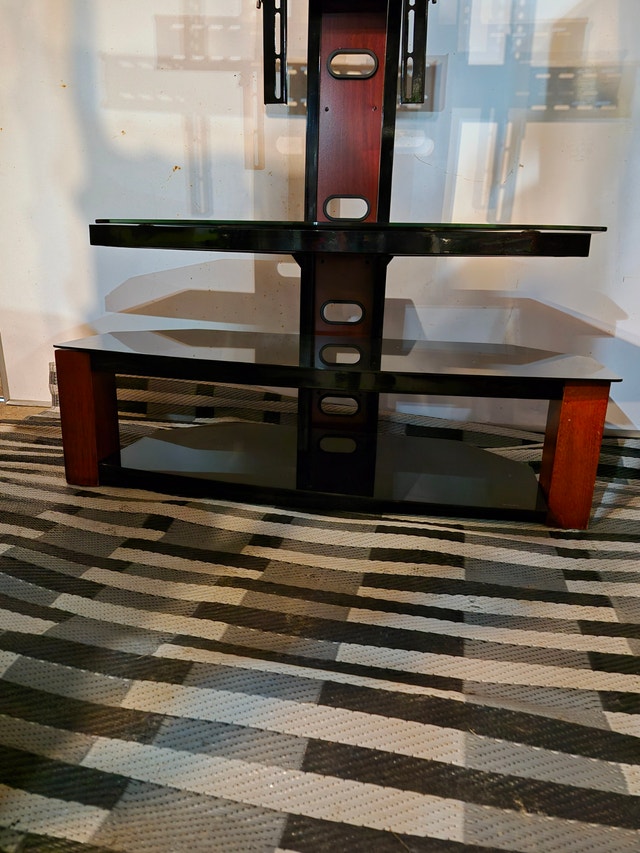 TV stand glass entertainment unit wood 42'' wide - photo 5