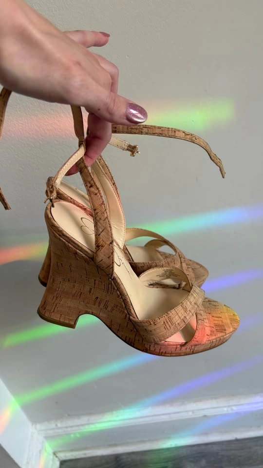 Jessica Simpson (8.5) wedge heels - photo 3
