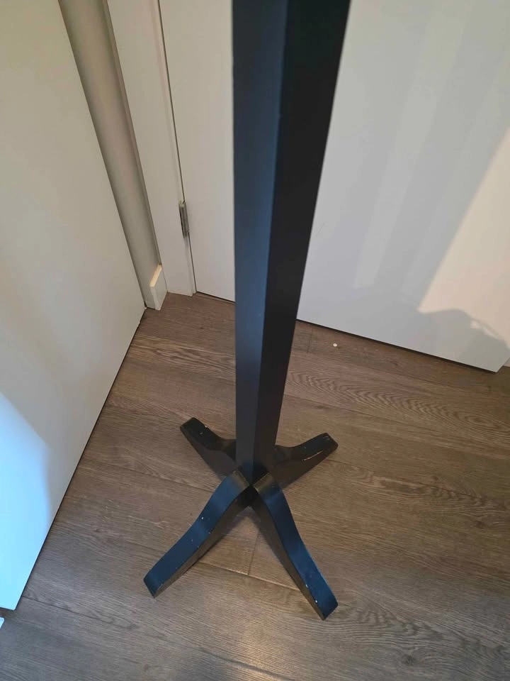 FREE – Wooden Coat & Hat Stand – Pickup Oct 21 - photo 3