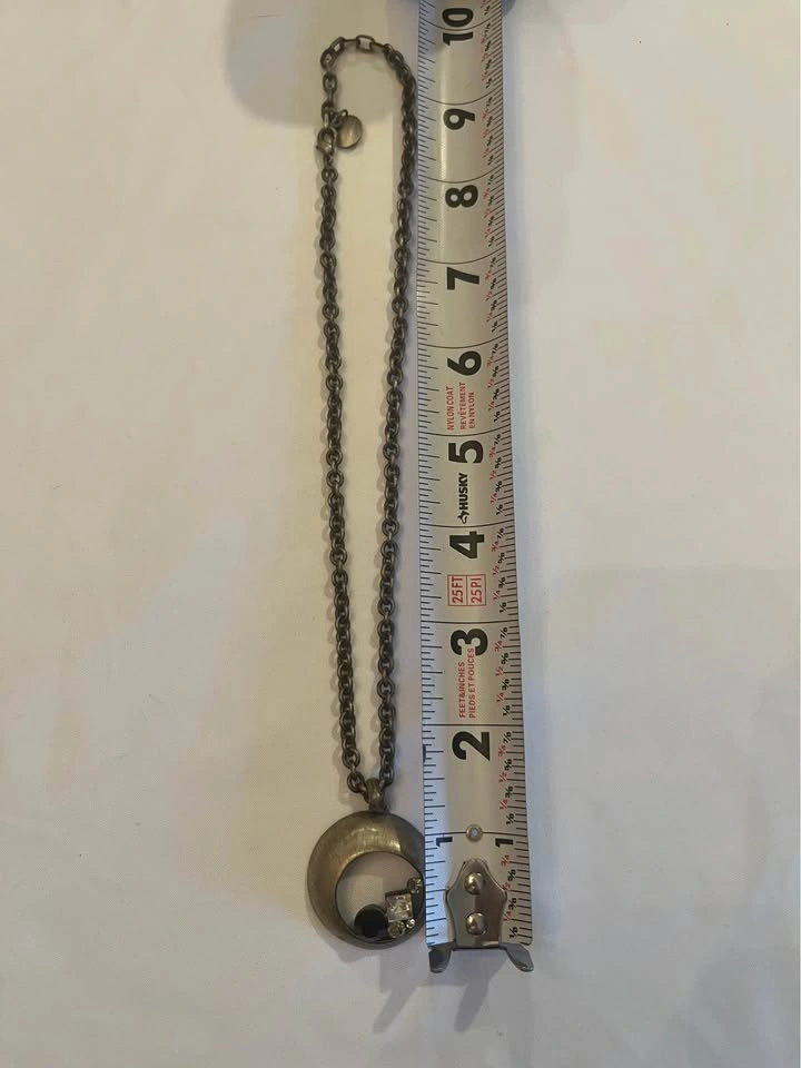 Antiqued Silver-Tone Circular Pendant Necklace - photo 4