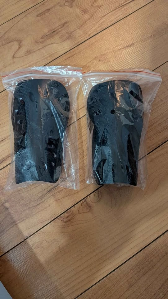 Black Soccer Shin Guards for kids - 5 Inch - photo 3