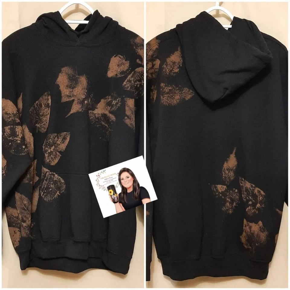 Hoodie with leaf design
