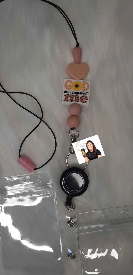 Lanyards with badge reel and clear I.D. card holder - photo 3