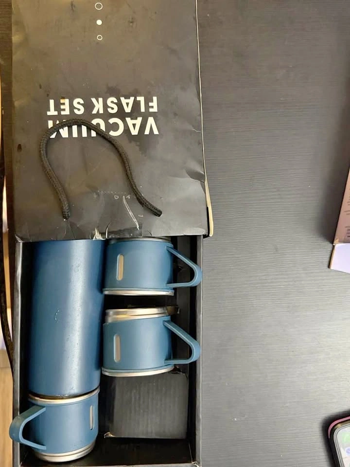 Vacuum Flask Set + Wilton Cookie Press