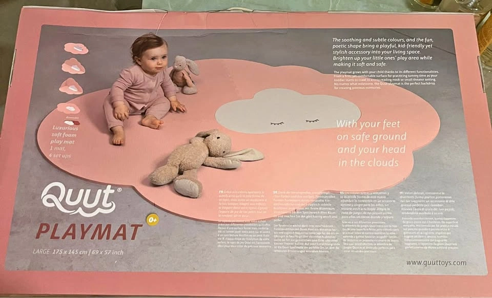 QUUT® Head in The Clouds Large Playmat