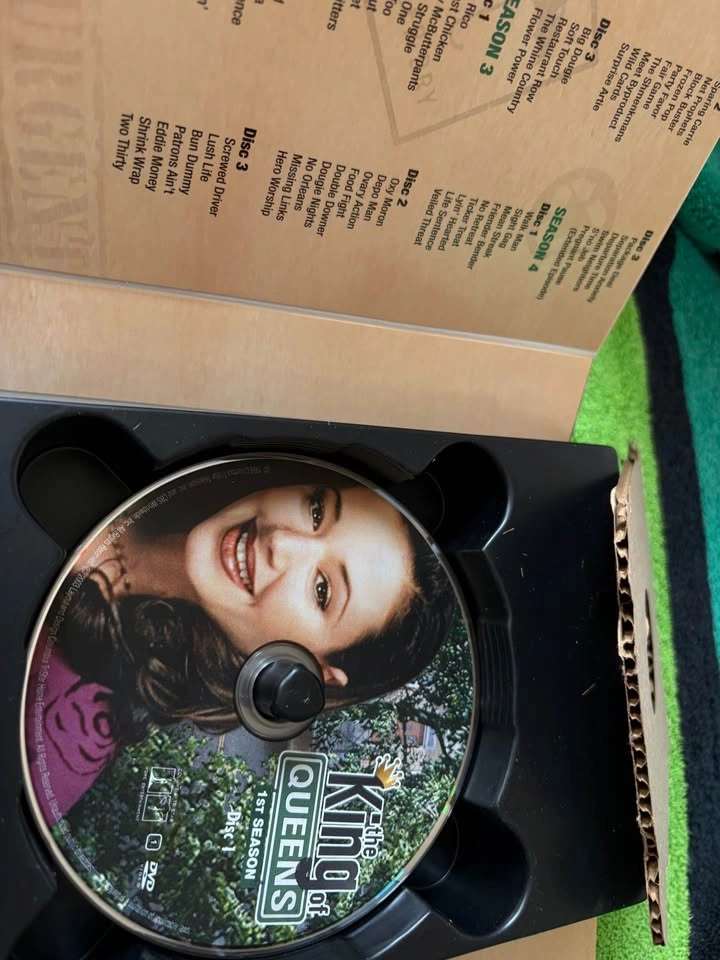 The King of Queens complete series dvd box set - photo 3