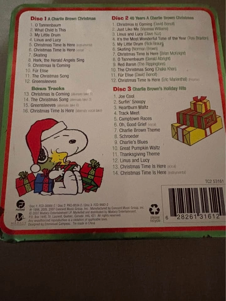 A Charlie Brown Christmas 3 cd box set - photo 2