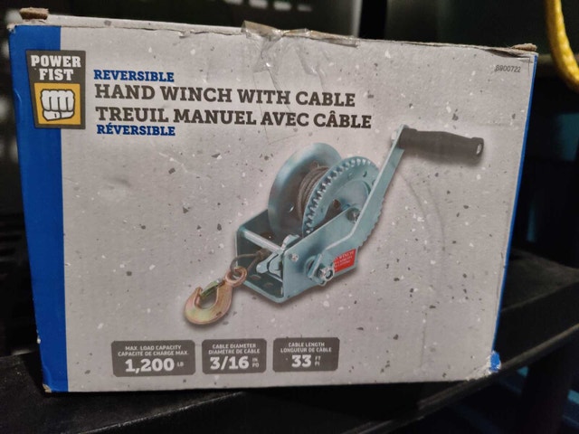 Power Fist 1,200 lb Reversible Hand Winch – New in Box