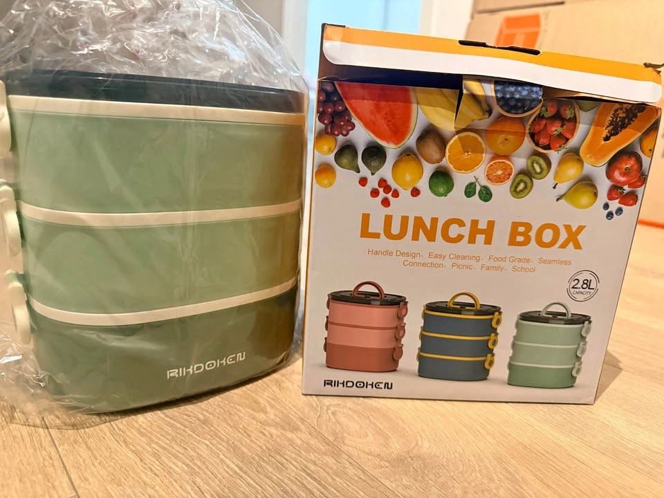 Brand New 3-Layer Stackable Lunch Box / Bento Box – Green