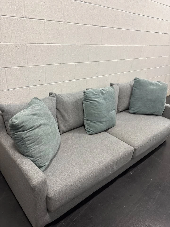 Gray Queen Sleeper Sofa / Pull-Out Couch - photo 3