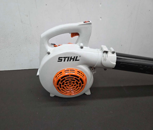 Stihl Leaf / Snow Blower (excellent condition) - photo 4