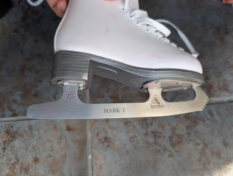Jackson Cameo 200 Figure Skates with Ultima Mark I Blades - photo 4