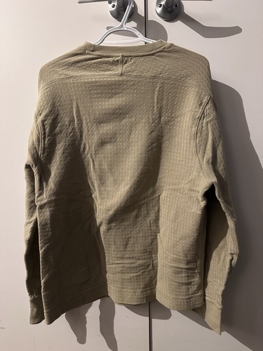 Banana Republic Men’s Double Knit Long Sleeve Crewneck Shirt - photo 3