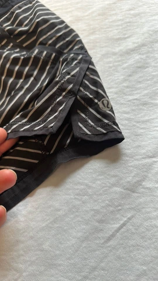 Lululemon Black and White Striped Shorts - photo 3