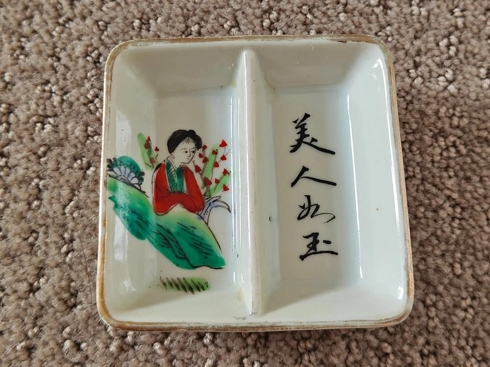 Chinese Antique Sauce Plate - Hand Painted Art Piece