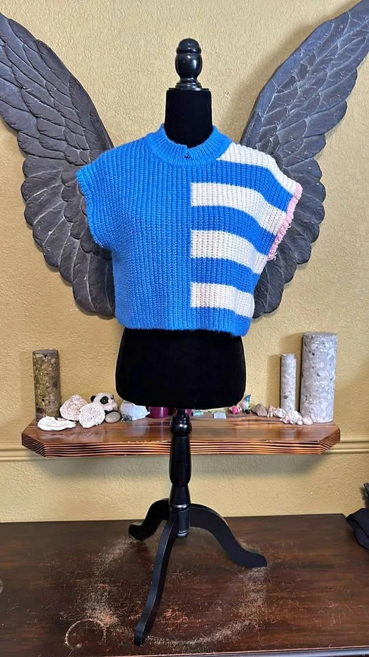 Only Blue and White Striped Women's Knit Cropped Sweater