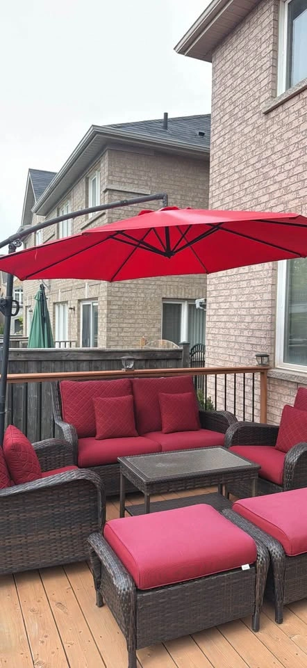 Moving sale! Complete Patio set with umbrella - photo 3