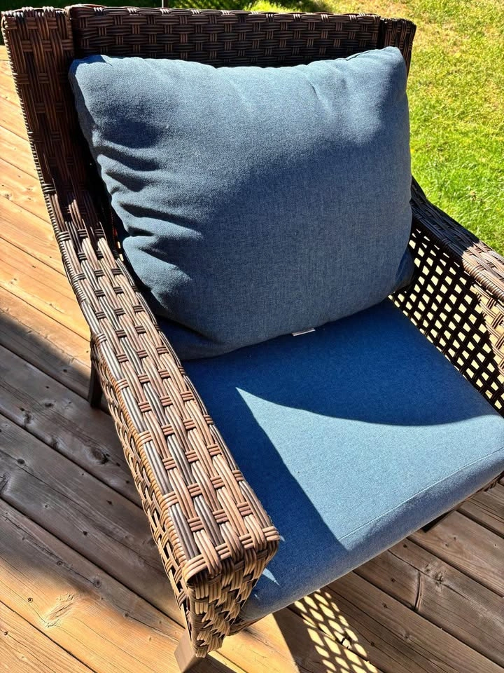 Patio Furniture Set with Blue Cushions - photo 4