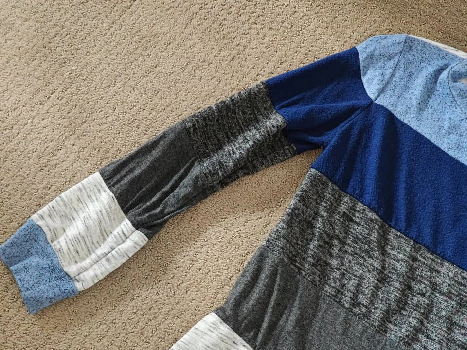 Egs by Eloges - Women Stripe Tunic Sweater Top - Size Small - photo 2