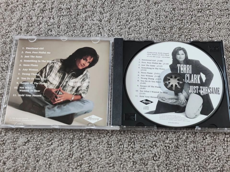Terri Clark - Just The Same - Country Audio Music CD Album - photo 2