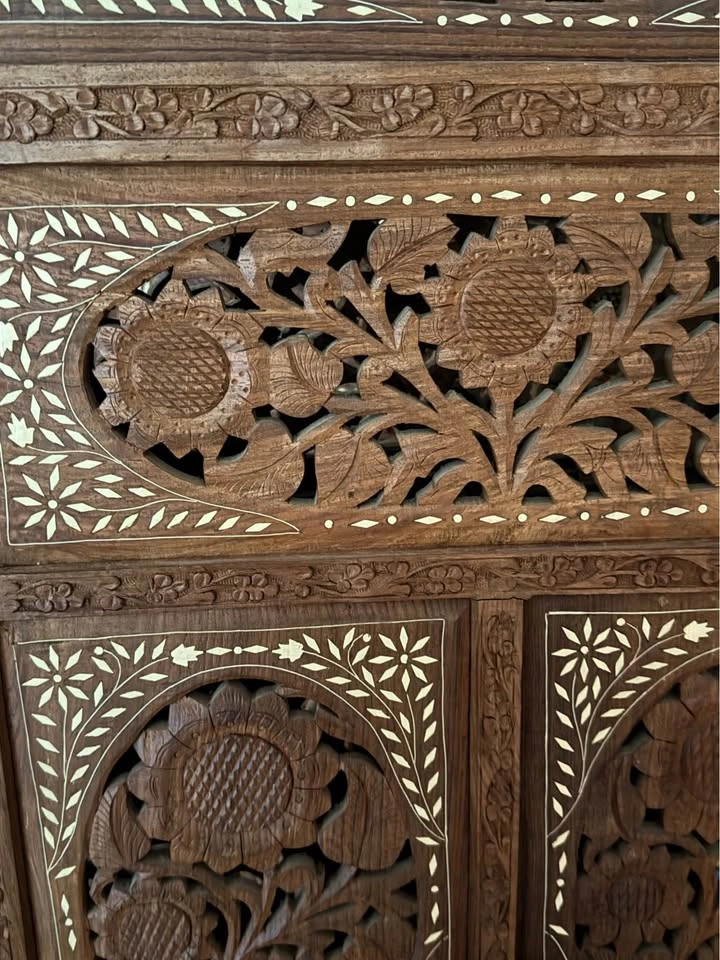 Antique Hand-Carved Teak Wood 4-Panel Room Divider with Inlay - photo 4