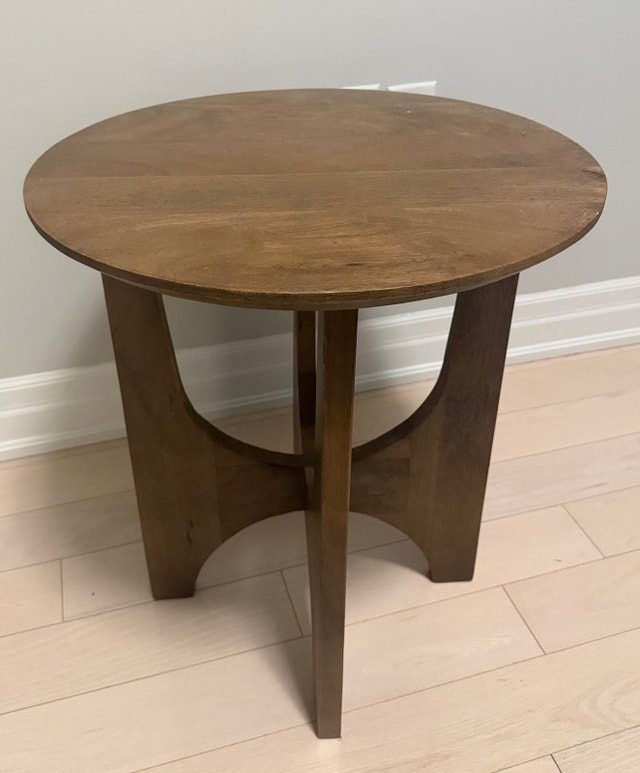 Mid-Century Side Table / End Table – Sculptural Arched