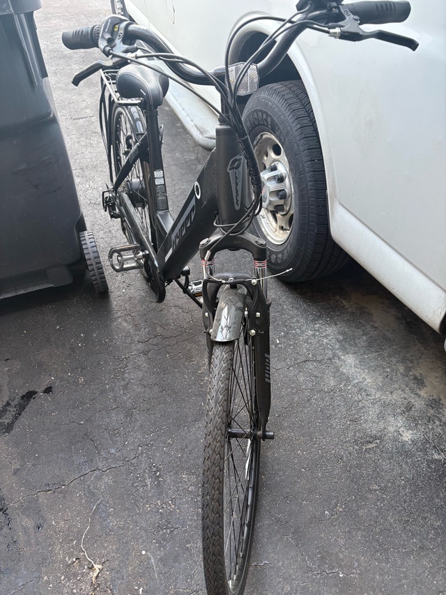 Hyper E-Ride City Electric Bike - photo 3