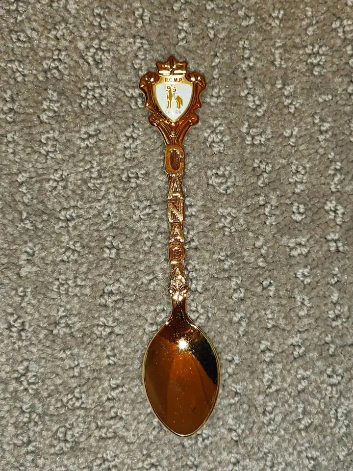 Cutlery RCMP Canada Souvenir Collector Collectible Teaspoon - photo 5