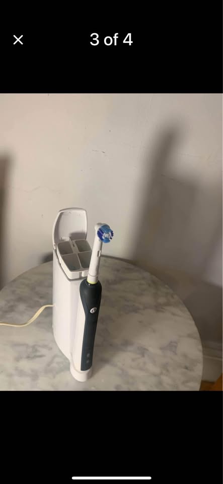 Oral-B Pro 2900 Electric Rechargeable Toothbrush - photo 4