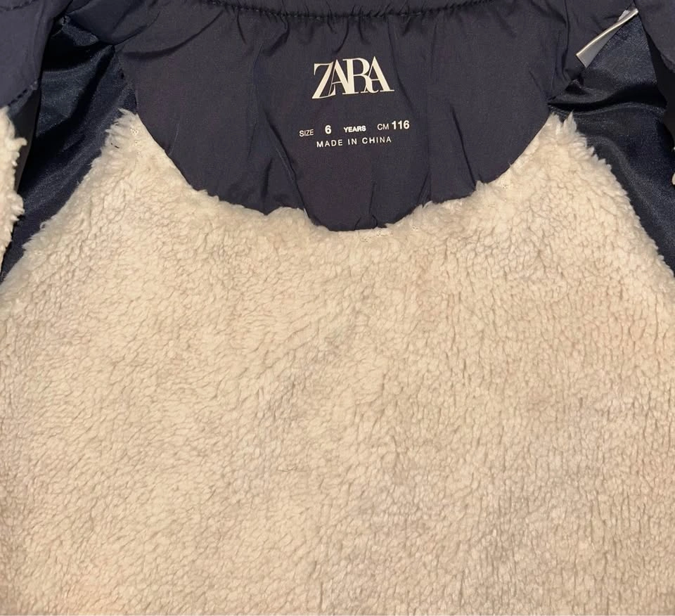 Zara Kids Fleece-Lined Navy Quilted Jacket- SZ 6 Years - photo 4