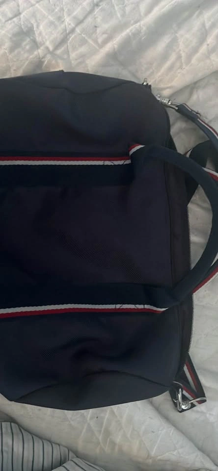 Tommy Hilfiger Duffle Bag - photo 2