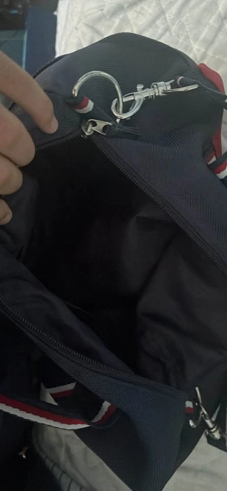 Tommy Hilfiger Duffle Bag - photo 3