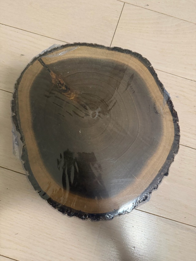 Natural Wood Slice Serving Tray – Rustic Bark Edge - Brand New - photo 2