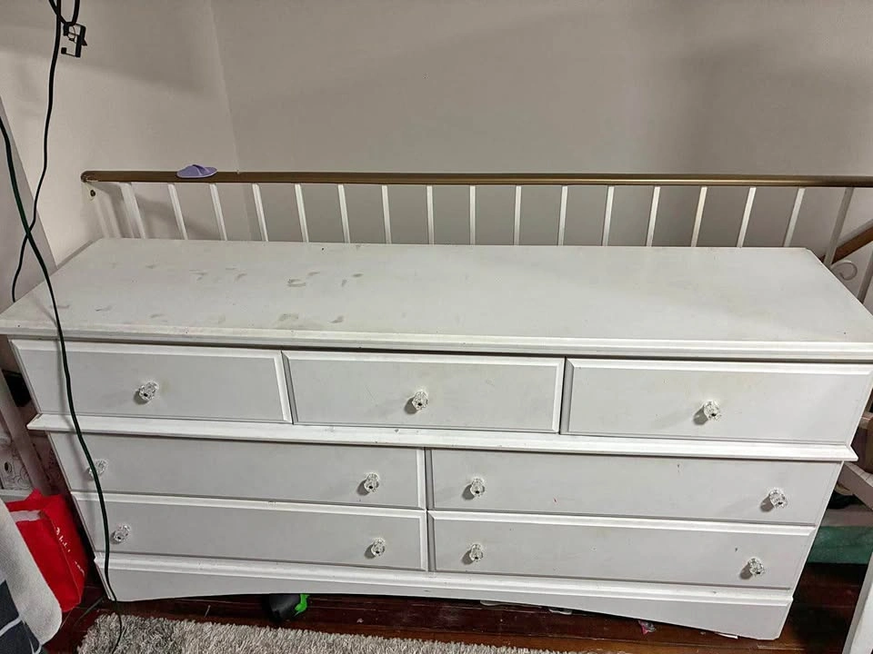 White 7-Drawer Dresser – $30