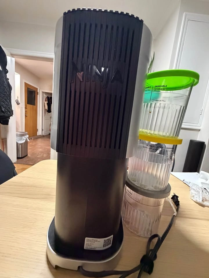Ninja CREAMi Deluxe + 6 Containers – $200 - photo 2