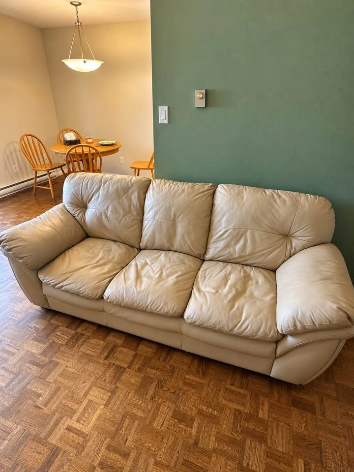 Leather 3-Seater Sofa – Excellent Condition - photo 2