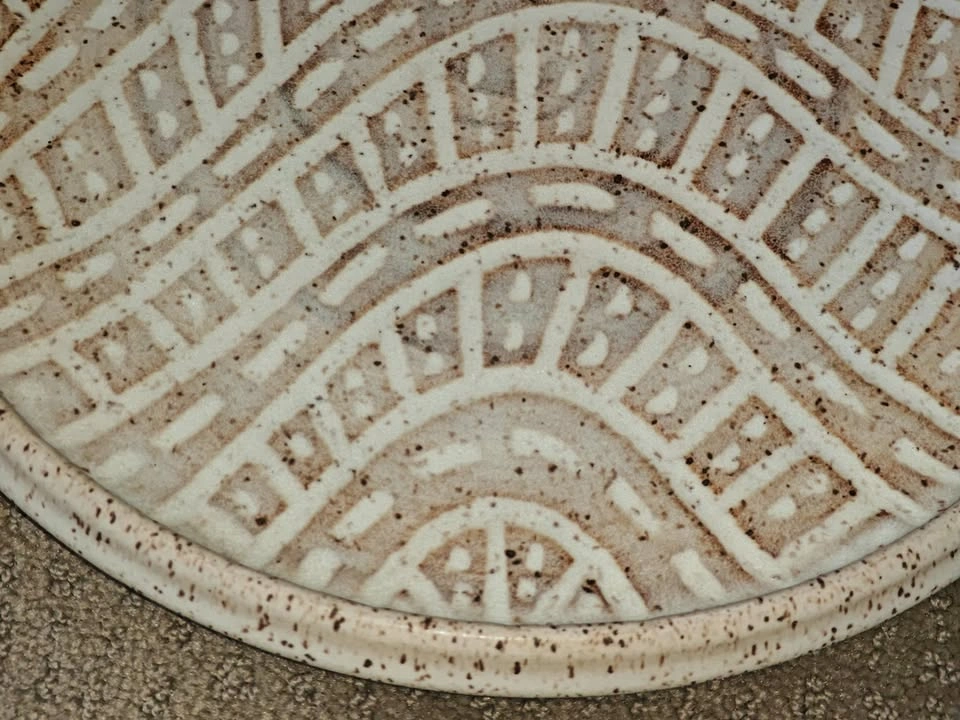13" Vintage Geometric Handcrafted Studio Pottery Tray - photo 2