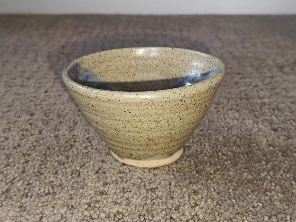 Hand-Crafted Speckled Ceramic Bowl - Unique Glaze Artist Signed - photo 2