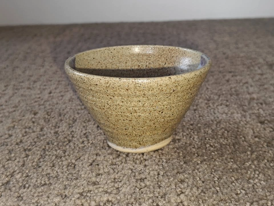 Hand-Crafted Speckled Ceramic Bowl - Unique Glaze Artist Signed - photo 4