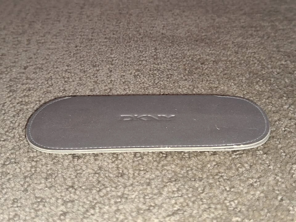 DKNY Softshell Slim Eyeglass Case - Soft Portable Pouch - photo 3