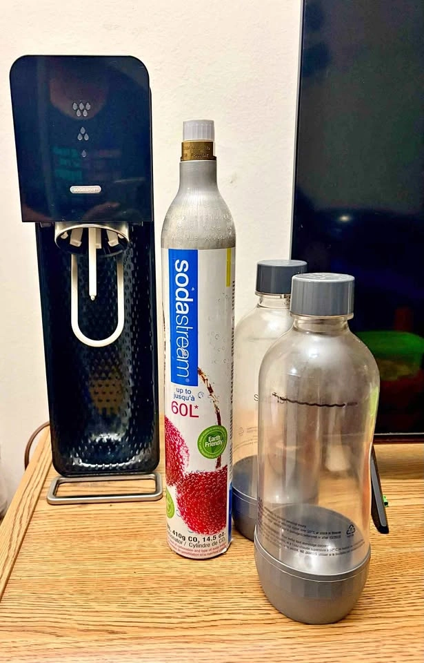SodaStream Source Soda Maker