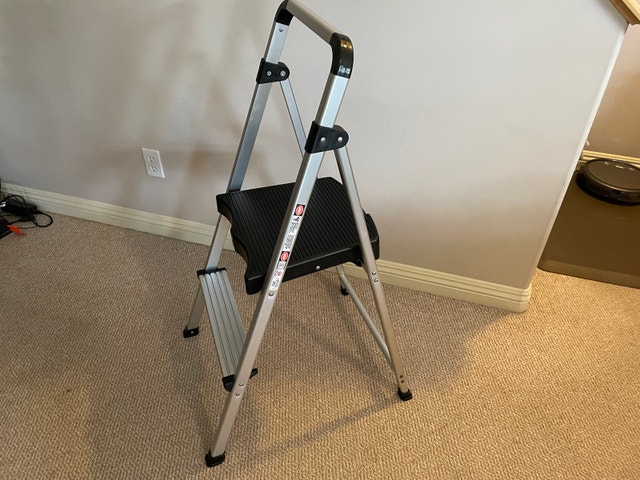 Gorilla Step Ladder - photo 3