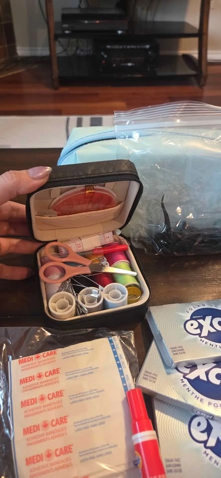Wedding Party "Emergency" Kits - photo 3