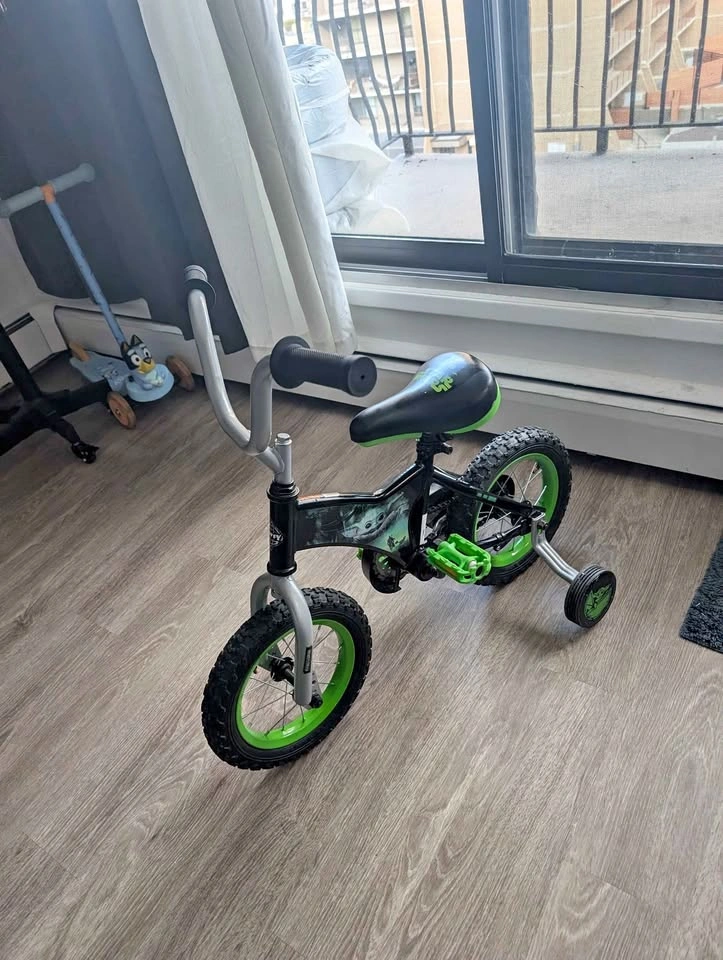 Huffy Star Wars The Mandalorian 12-Inch Kids' Bike