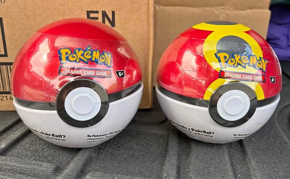 Pokemon Pokeball Tin 2025 Q4