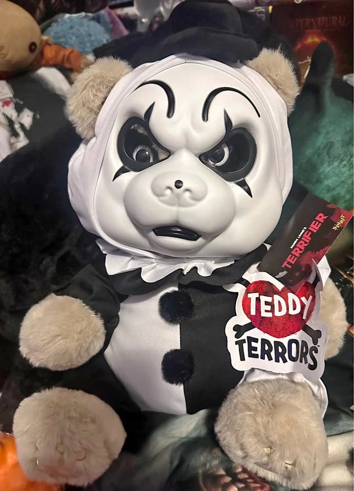 Teddy Terror Art the clown
