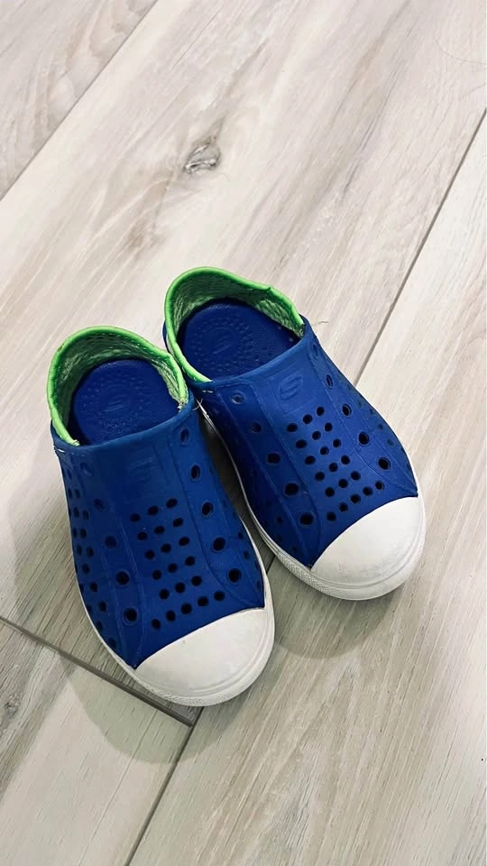 Skechers kids C8
