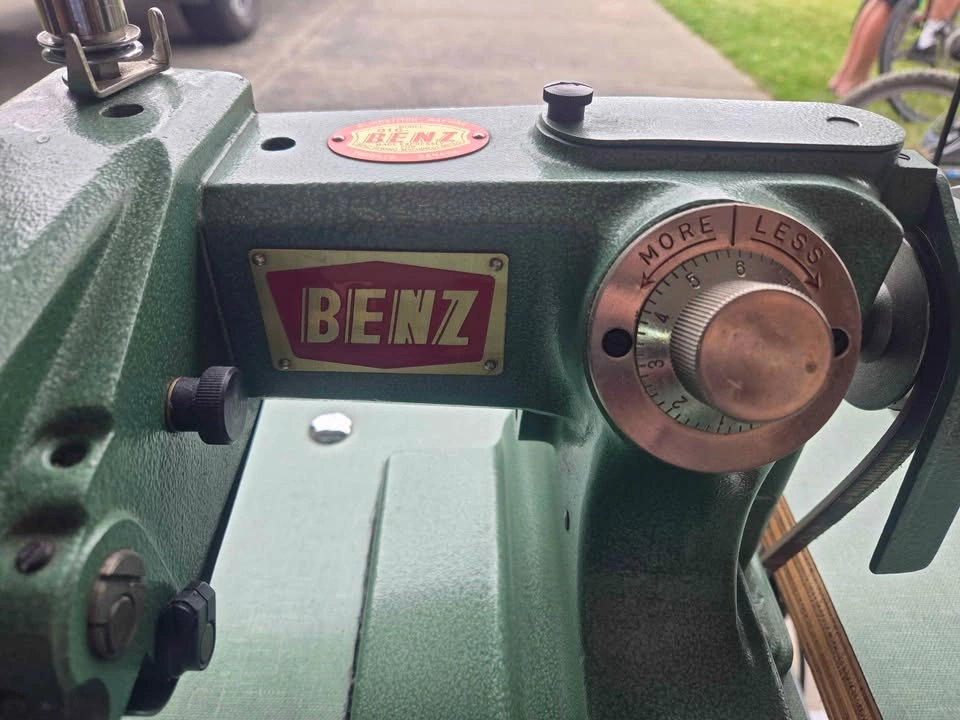 Industrial Blind Hemmer Machine - photo 4