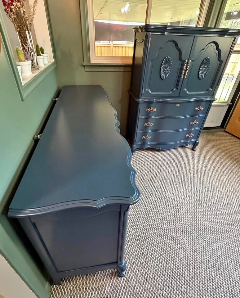 Refinished Bassett bedroom set
