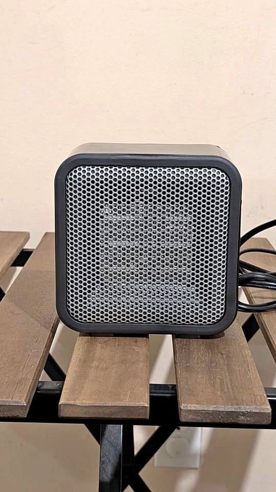 Amazon Basics Ceramic Heater